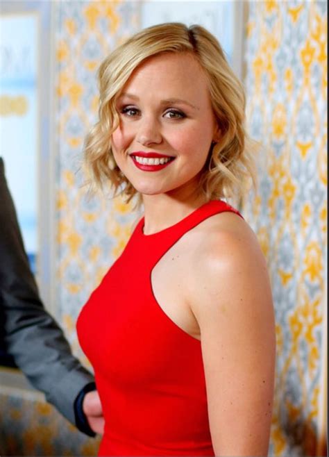 Alison Pill Hbo Newsroom Premiere Makeup By Agostina Alison Pill Celebrities Celebrity List