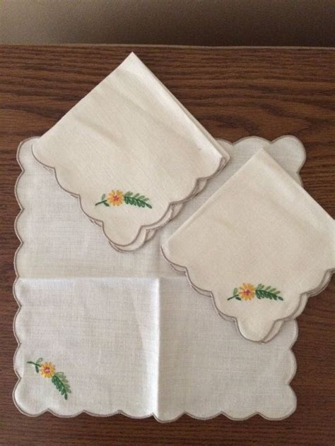 Set Of Vintage Linen Napkins Embroidered Flower Square Vintage