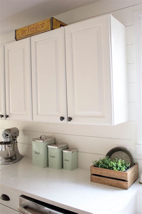 The national average cost to paint standard kitchen cabinets ranges from $1,200 to $7,000, depending on where you live. Home // How To Paint Kitchen Cabinets - Lauren McBride