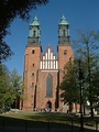 800px-Archikatedra_Poznań_RB1.JPG (800×1067) | Poznan, Basilica, Cathedral