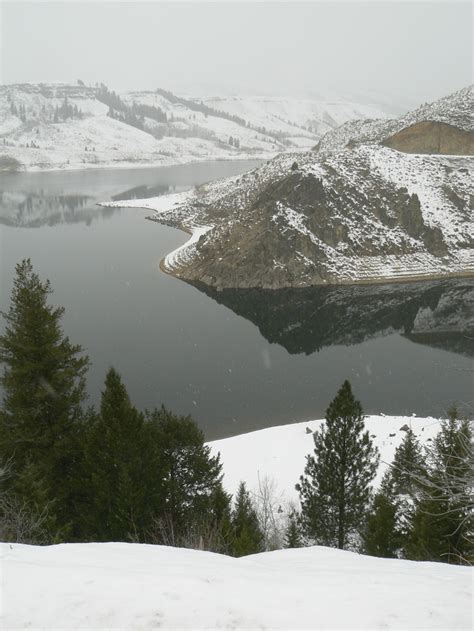 Winter Wonderland At Anderson Ranch Reservoir Idaho Scenery Natural