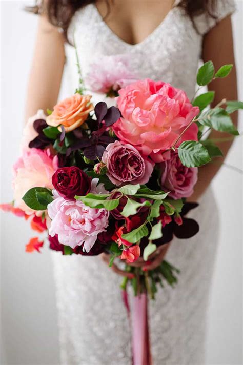 Worldwide, europe, uk, usa, canada, australia, ireland 20 Beautiful Wedding Bouquets to Have and to Hold