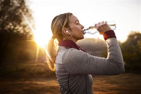 Can You Drink Too Much Water What To Know About Water Toxicity
