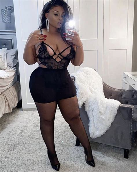HOT AND GORGEOUS CURVY LADY FROM THIKA SEEKS A SEXUALLY ACTIVE GUY TO QUENCH HER SEXUAL THIRST