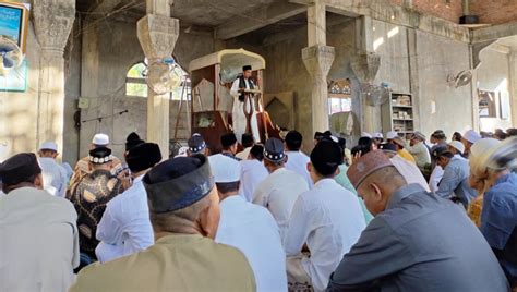 Khatib Idul Fitri Di Masjid Nur Qadimah Tgk Mursalin Hari Raya Itu