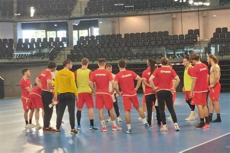 Handball Les Vikings De Caen Veulent Cultiver Leur Faim De Victoire Sport à Caen