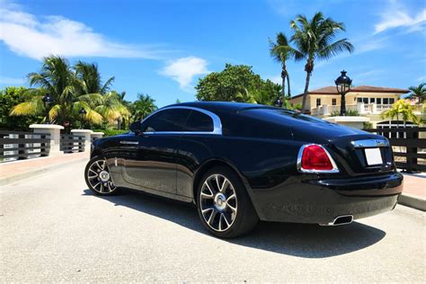 Every aspect of this luxury sedan screams out comfort, excellence and absolute opulence. Rolls Royce Wraith Rental Miami - Rent Rolls Royce at Top ...