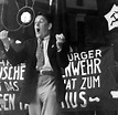 Die Linke: Willi Münzenberg als unbefleckter Held - WELT