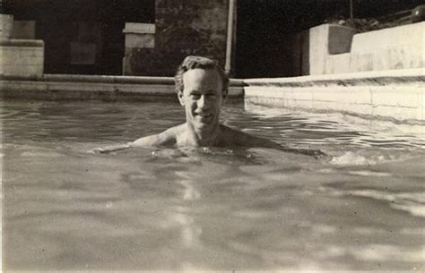 Leslie Howard Candids And Selfies Leslie Howard Selfie Candid