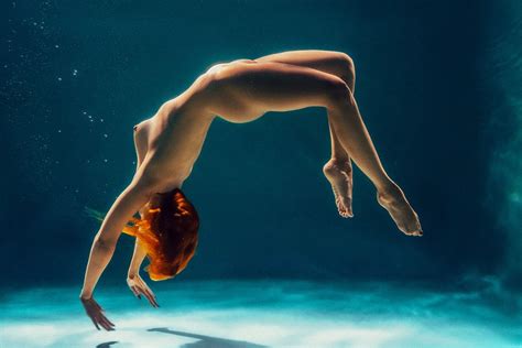 Underwater Gymnastics Porn Pic
