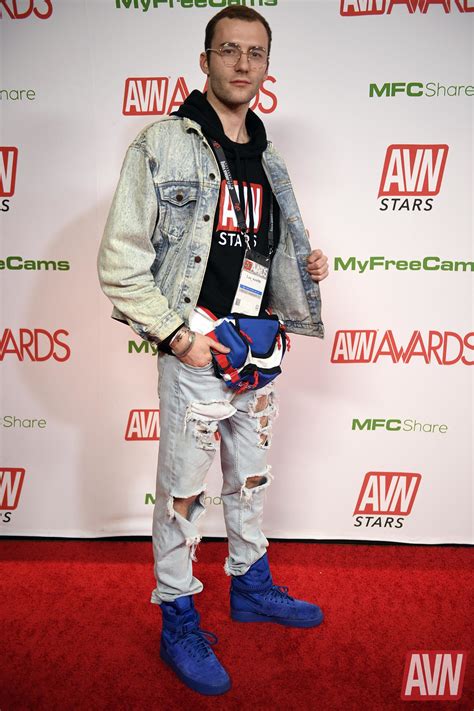 2020 AVN Awards Red Carpet Gallery 7 AVN