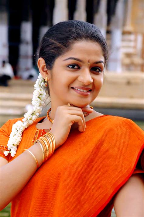 Free Karthika Cute Malayalam Actress Hq New Photo Gallery Photo Plus