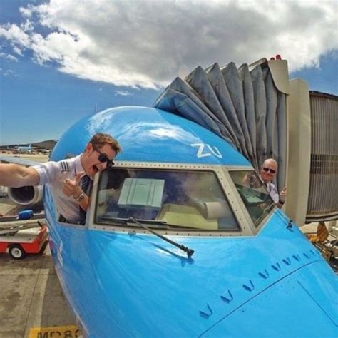 Pilots Know How To Take Extreme Selfies 17 Pics