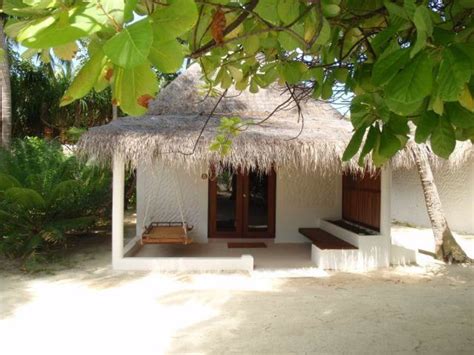 Angaga island resort auf den malediven: "Beach Bungalow" Angaga Island Resort (Vilamendhoo ...