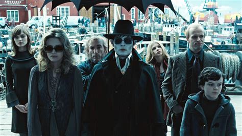 Movie Review Dark Shadows Starring Johnny Depp The Philly Post