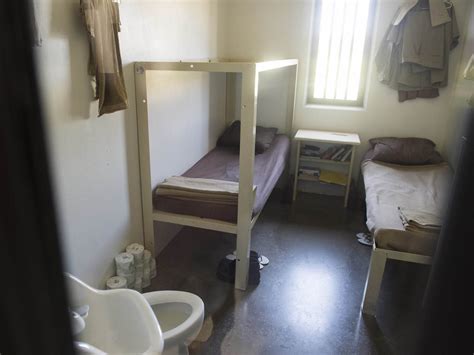 Prison Cell Photos Show How Prisoners Live Around The World Business