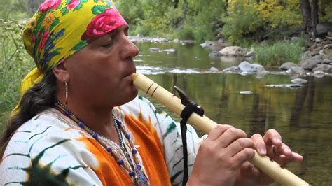 Native American Flute Player Wolfs Robe In Sedona Youtube