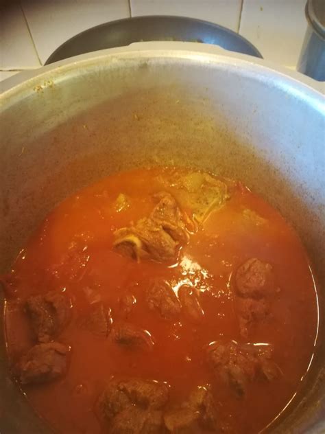 She will agree with me if i say that sometimes she calls me to check with me about some new addition to an exceptional food. How To Make Bhindi Gosht - LADYFINGER - Meat with Okra