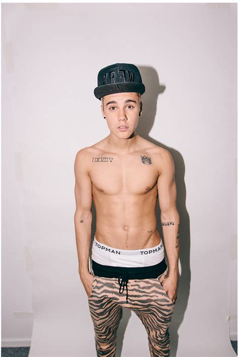 Justin Bieber Posing Shirtless And Sexy Naked Male Celebrities