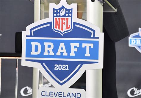 The 2021 nfl draft logo carries on the template that has been used, with slight tweaks, since the 2004 season. Recent Draft History, Tennessee Titans' Current Needs ...