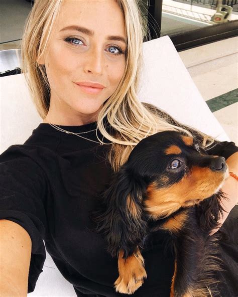 Janni Deler Sexy Pictures 46 Pics Sexy Youtubers