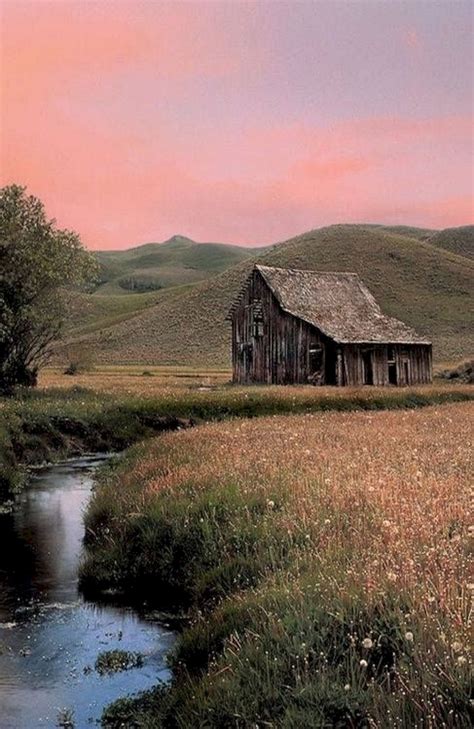 Outstanding 45beautiful Classic And Rustic Old Barns Inspirations