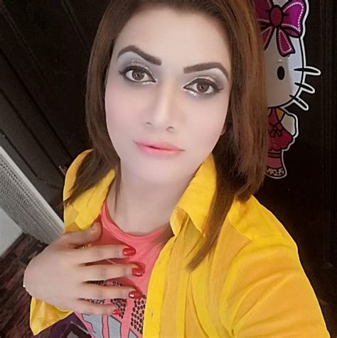 Sexy Shemale Of Lahore