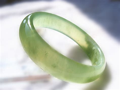 Top Quality Jade Bangles Grade A Xiuyan Jade Bracelet Ice Jade Womens