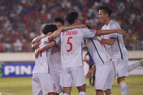 Berikut susunan pemain vietnam vs malaysia di piala aff 2018, jumat (16/11/2018). Hasil Pertandingan Vietnam vs Malaysia di Piala AFF 2018 ...