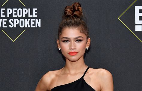 Zendaya Feels Being A Young Black Woman In Hollywood Is A Heavy