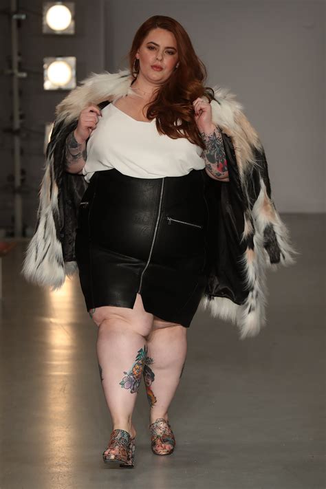 Tess Holliday Leads The First Ever Curve Catwalk At London Fashion Week