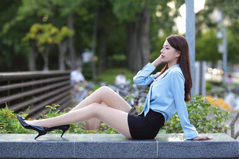4k Asian Sitting Side Legs Stilettos Pantyhose Skirt Blouse Hd Wallpaper Rare Gallery