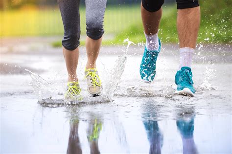 8 Healthy Reasons To Walk In The Rain Footfiles
