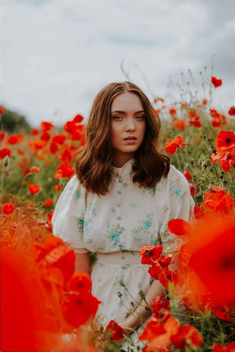 beautiful poppy fields fashion and bridal inspiration poppy photography outdoor portrait