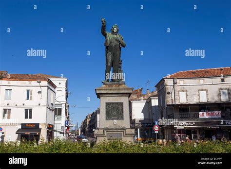 France Lot Et Garonne Agen Statue Du Poète Jacques Boé Dit Jasmin