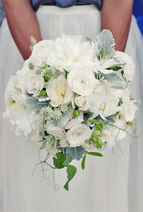 Trend Alert For Winter Silver And Grey Wedding Bouquets See More