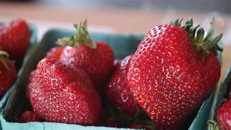 5 Sweet Oregon Strawberries That Go Beyond Hoods