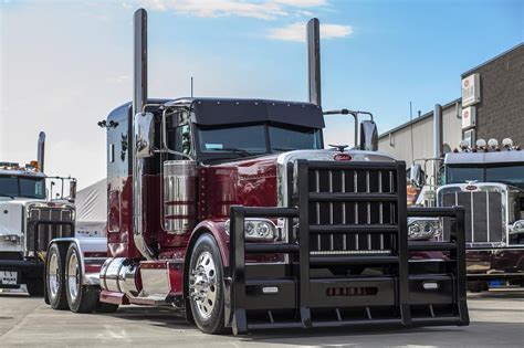 Peterbilt Wallpaper And Screen Saver Wallpapersafari