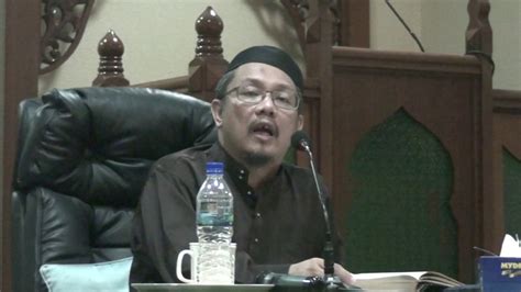 3) mujahid dan ibnu juraij mengatakan bahwa berhala terbuat dari batu di zaman dahulu banyak didapat di sekitar ka'bah. 20170512 .....surah Al-Maidah ayat 600307 - YouTube