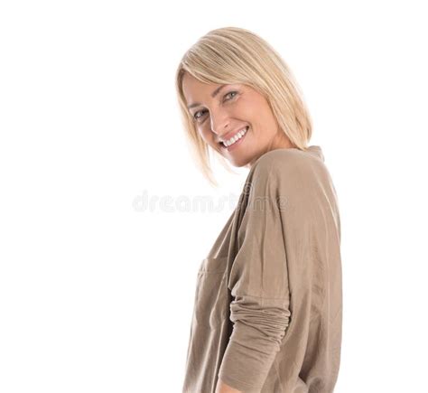 Mooie Oudere Blonde Aantrekkelijke Geïsoleerde Vrouw Die Met Whi Glimlachen Stock Afbeelding