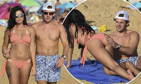 love island s cara de la hoyde and nathan massey get hands on in tenerife daily mail online
