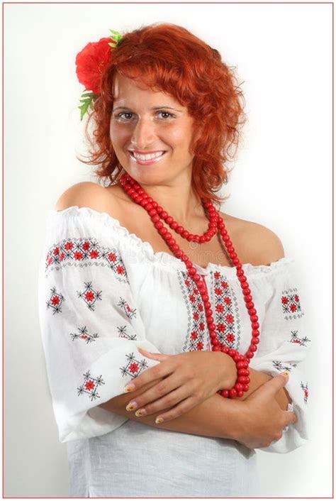 mulheres ucranianas de sorriso foto de stock imagem de capela executor 15692246