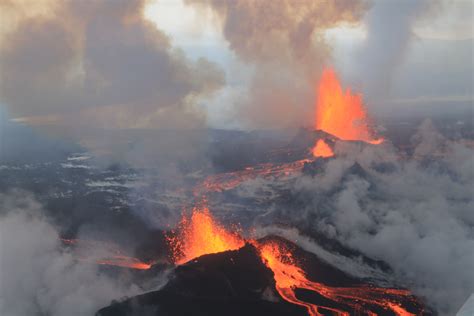 Inside The Holuhraun Crater In Iceland Wired