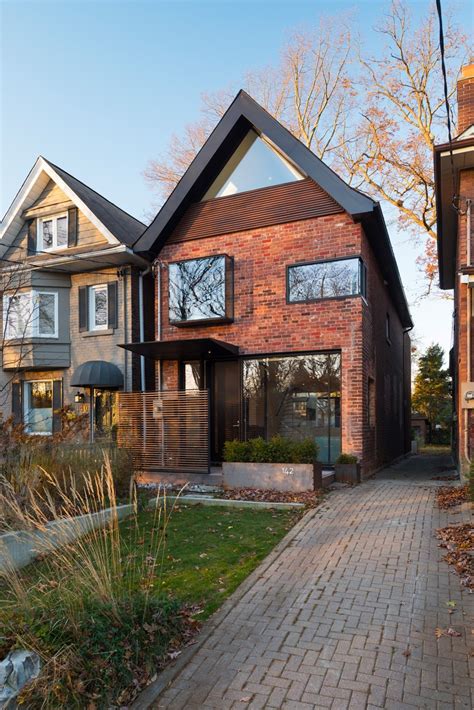 A Contemporary Redesign For This 1930s House In Toronto Contemporist