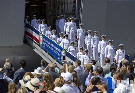 Photo Commissioning Ceremony At The Us Navy Uss Fort Lauderdale