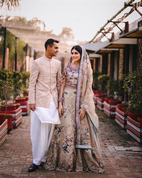Pakistani Couple Enjoying Honeymoon Pic Telegraph