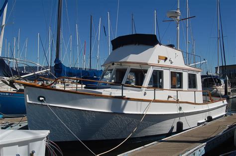 1976 Grand Banks 32 Sedan Power Boat For Sale