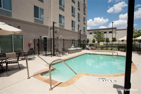 Hilton Garden Inn Austin North Pool Pictures And Reviews Tripadvisor