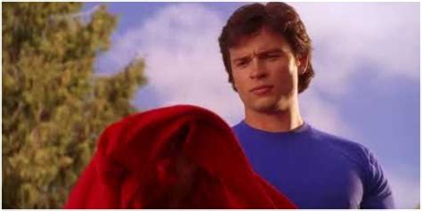 Smallville 10 Things You Didnt Notice About Clark Kents Costume