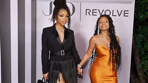 Even More Ways Chloe And Halle Baileys Locs Were Styled